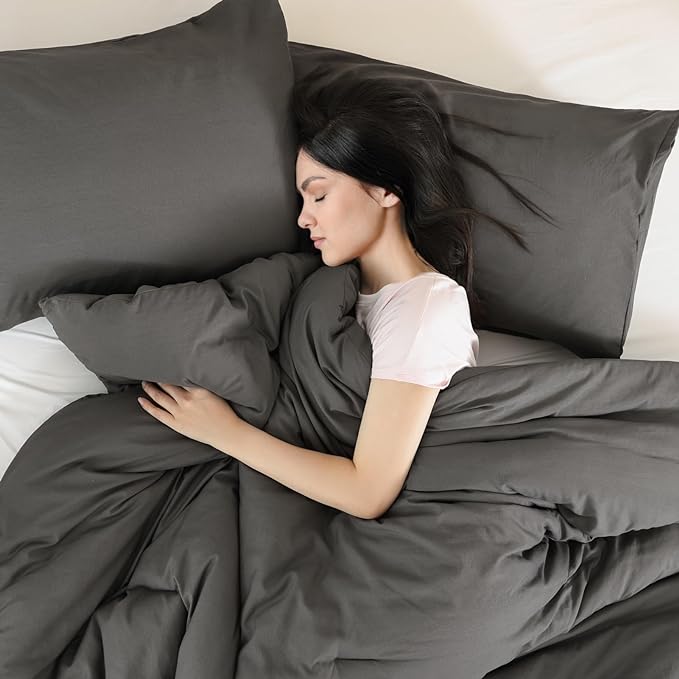 ROSGONIA Oversized Queen Comforter Charcoal Gray, 3pcs (1Grey Comforter & 2 Pillowcases) Lightweight Oversized Queen Comforter Sets Bedding Blanket Quilts