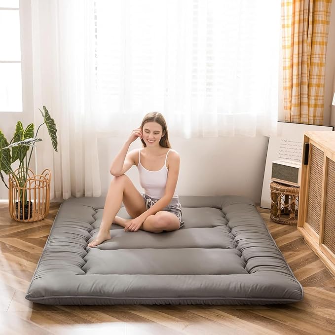 MAXYOYO Japanese Shiki Futon Mattress Floor Mattress Thicken Tatami Mat Sleeping Pad Roll Up Mattress Floor Lounger Bed Folding Couch Bed Mattress Pad for Guest Room, Charcoal Grey, King