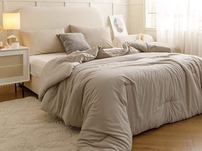 ROSGONIA Oversized King Comforter 128x120, 3pcs Super King Plus (1 Oatmeal Comforter & 2 Pillowcases) Lightweight Oversized King Bedding Set Blanket