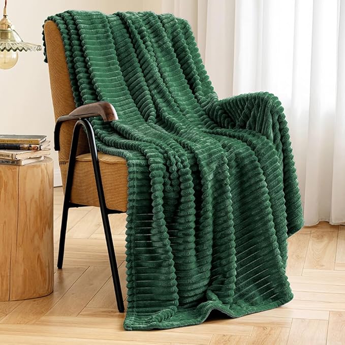 MIULEE Fleece Throw Blanket for Couch 300GSM Super Soft Lightweight Plush Striped Throws, Dark Green Warm Cozy Breathable Ribbed Blanket for Bed/Sofa, Twin Size 60"x80"