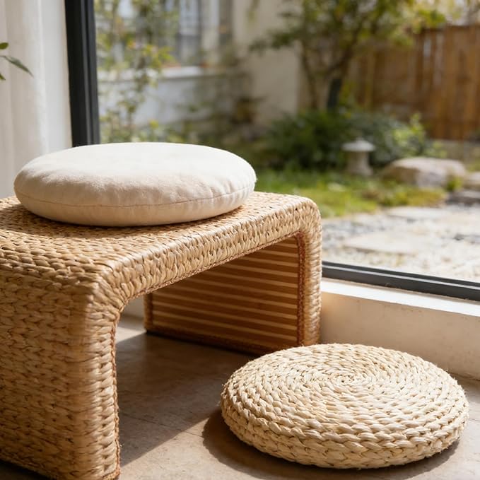 Round Straw Braid Cushion 11.81 Inch Handwoven Yoga Meditating Seat Pad with Breathable Space Cotton Filling for Home Tatami Floor and Windowsill
