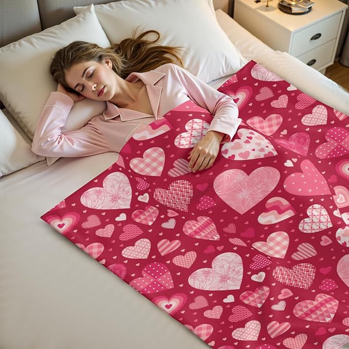 Valentines Heart Blanket Soft Flannel Lightweight Valentine Pink Love Hearts Throw Blanket Cozy Warm Blankets All Seasons Living Room Decor for Kids Adults Use On Sofa Couch Bed Office 40x50 inch