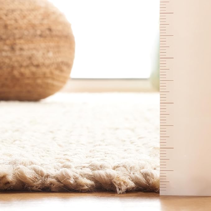 SAFAVIEH Natural Fiber Collection Accent Rug - 2' x 3', Ivory, Handmade Farmhouse Jute, Ideal for High Traffic Areas in Entryway, Living Room, Bedroom (NF730A)