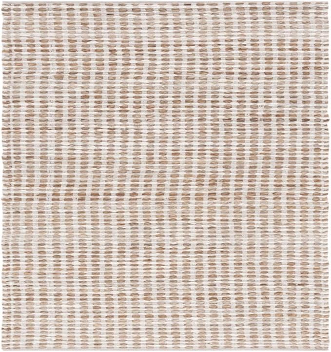 SAFAVIEH Natura Collection Runner Rug - 6' Runner, Beige & Ivory, Transitional Design, Ideal for High Traffic Areas in Hallway, Bathroom & Kitchen (NAT349B-26)