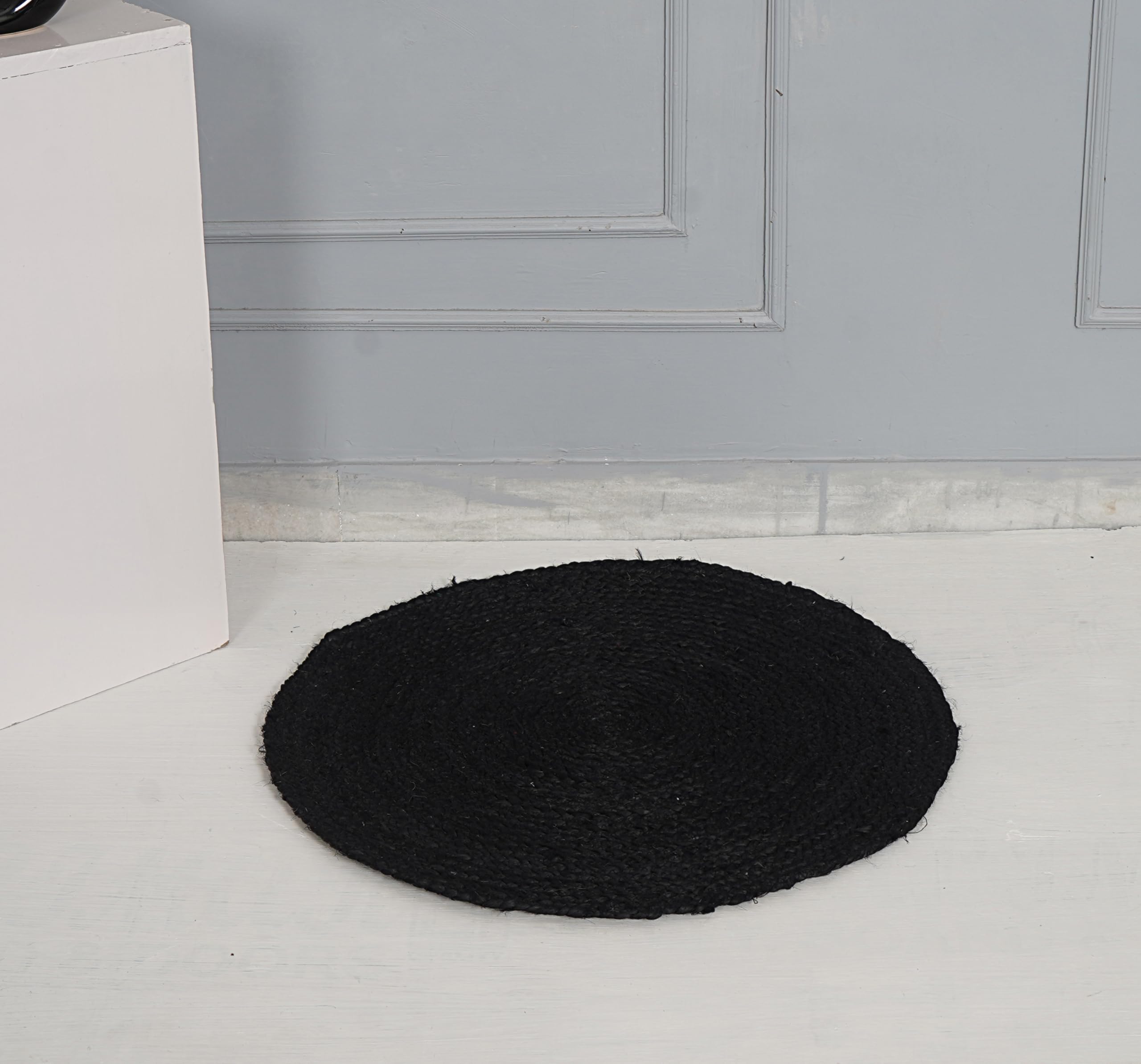 Handmade Natural Fiber Round Collection 2' Round Natural Handmade Boho Charm Farmhouse Jute Area Rug (Black) - color: Black