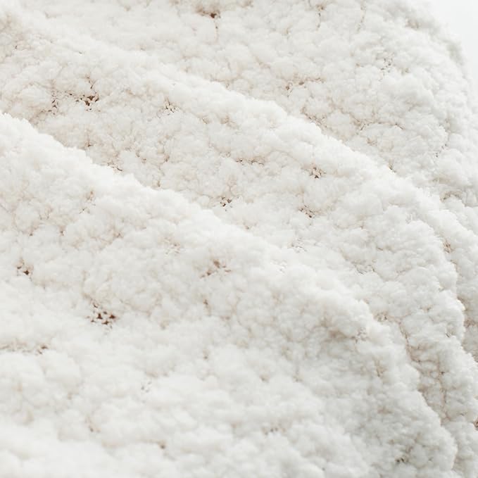 Throw Blanket for Couch, White Luxury Knitted Throws 50"x60", Textured Blankets with Handmade Fringe Tassels for Bed Sofa Decorative, Chunky Soft Farmhouse Boho Home Decor