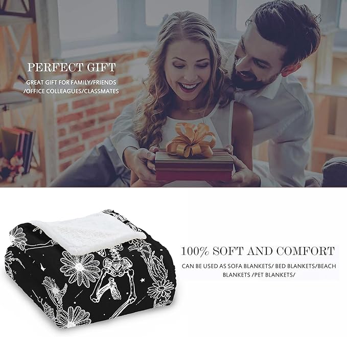 Skull Throw Blanket, Black and White Soft Cozy and Warm Couch Blankets Gift for Skull Lover, Decorative Blankets for Sofa Couch Bed, Black White 50×60 inches