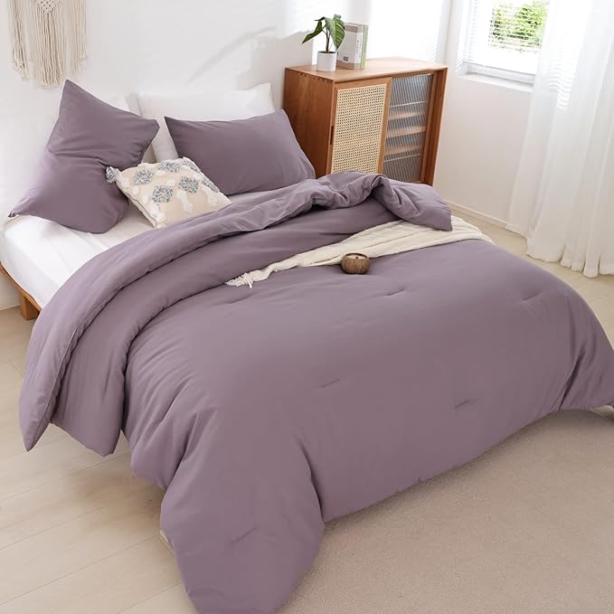 ROSGONIA Oversized King Comforter 128x120, 3pcs Super King Plus Comforter (1 Dusty Purple Comforter & 2 Pillowcases) Lightweight Oversized King Bedding Set Quilt