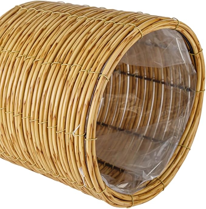 THY COLLECTIBLES Set of 2 Natural Color Woven Planter Baskets with Plastic Lining and 3 Wooden Legs, Multipurpose Storage for Plants, Flowers, Toys, Rustic Farmhouse (Thin Weave)