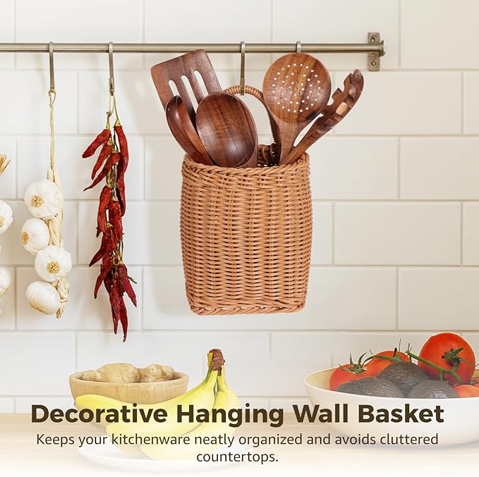 Hanging Wall Basket, Woven Imitation Rattan Storage Organizer, Decorative Door Basket, Plastic Kitchen Wicker Basket for Fruits, Vegetables, Flowers, Sundries