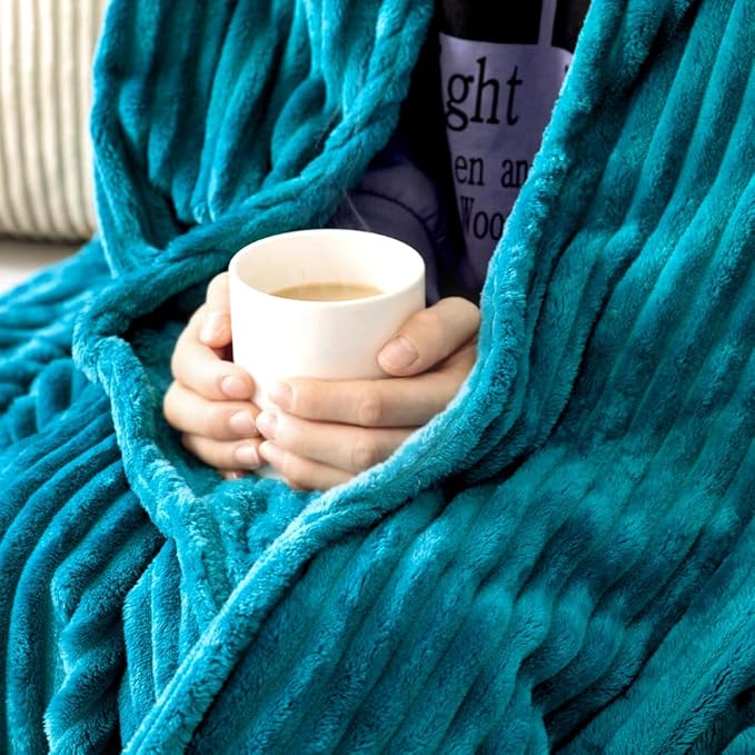 MIULEE Teal Throw Blanket 3D Ribbed Jacquard Fleece Flannel Velvet Plush Decorative Bed Blanket (Throw, 50" x 70") - Super Soft, Lightweight, Warm and Cozy for Couch Sofa, Turquoise Blue