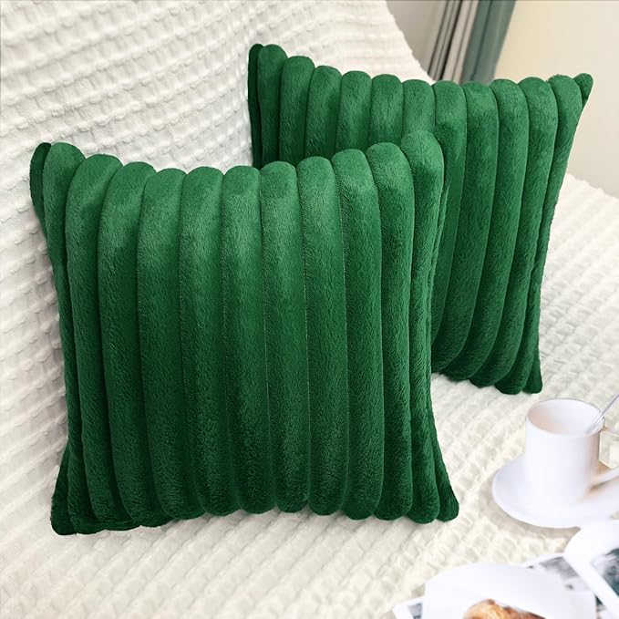 2 Pack 18x18 Pillow Cover Velvet Pillow Covers, Faux Fur Square Throw Pillow Covers for Living Room Decorations Throw Pillow Case, Throw Pillow Cover Cushion Cover for Sofa Bedroom Car, Dark Green