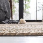 SAFAVIEH Natural Fiber Collection 6' Round Ivory NF887A Stripe Jute Area Rug
