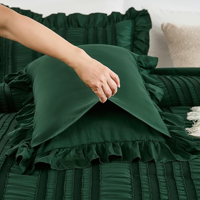 WONGS BEDDING Queen Size Comforter,Christmas Emerald Green Boho Comforter Set Queen,Shabby Chic Bedding Set for Bed, 3 Pieces Soft Lightweight Farmhouse Comforter for All Season 90"×90"