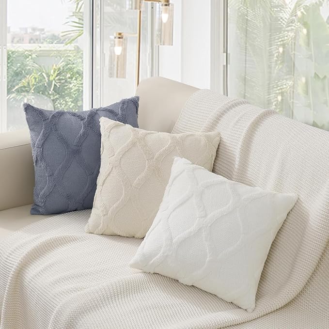 decorUhome Spring Throw Pillow Covers 18x18 Inch Set of 2, Soft Plush Faux Fur Wool Cream White Couch Pillow Covers, Decorative Neutral Pillow Cases for Bed Sofa Living Room Home Decor (Pack of 2)