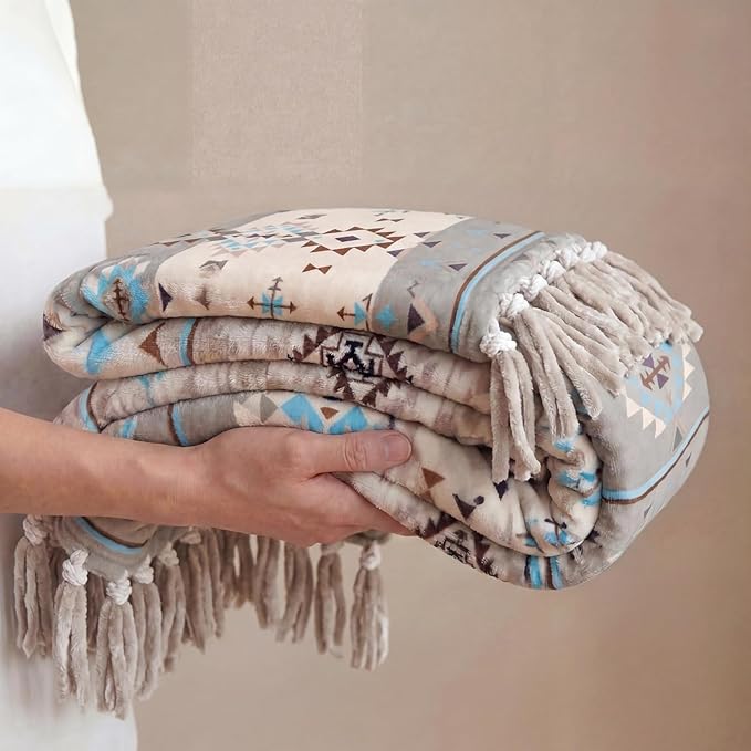 CASAAGUSTO Boho Throw Blanket - Green and Beige Decorative Blankets with Tassel, Printed Flannel Bohemian Blanket for Chair, Bed, Sofa, Couch(60 * 80, Green and Beige)