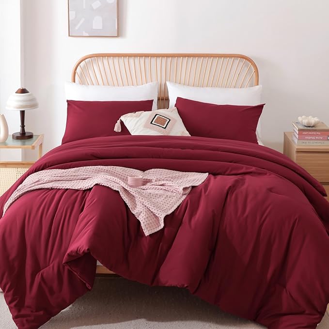 ROSGONIA Oversized Queen Comforter Dark Red, 3pcs (1 Comforter & 2 Pillowcases) Lightweight Oversized Queen Comforter Sets Bedding Blanket Quilts