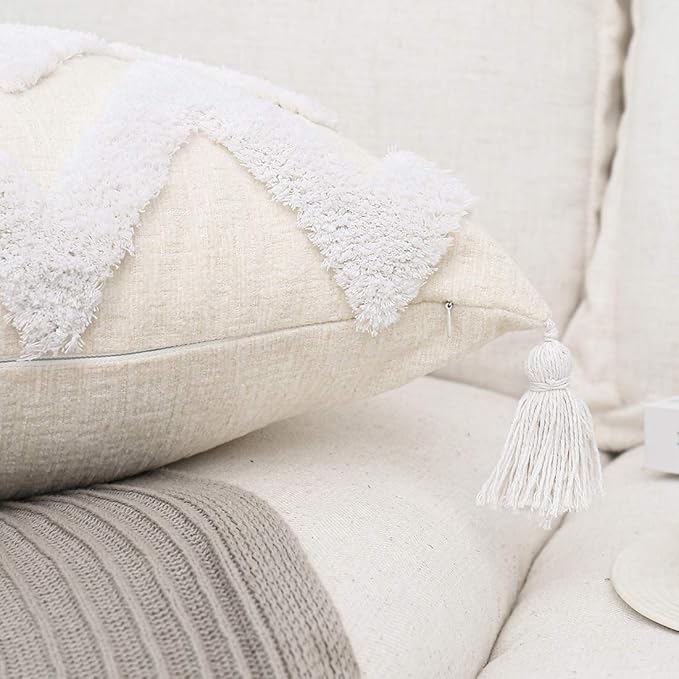 PLWORLD Boho White Throw Pillow Cover 18x18 Inch with Tassels, Moroccan Tufted Decorative Cream Chenille Fabric Accent Textured Cushion Case for Bed Couch, 1 PC