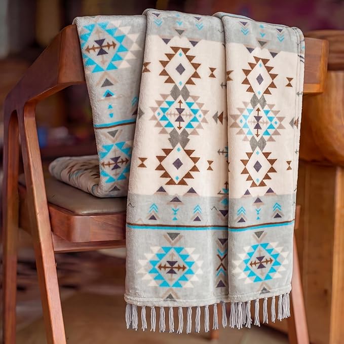 CASAAGUSTO Boho Throw Blanket - Green and Beige Decorative Blankets with Tassel, Printed Flannel Bohemian Blanket for Chair, Bed, Sofa, Couch(60 * 80, Green and Beige)