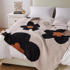 GY Blanket Throw Big Flower Pattern Throw Fuzzy Fleece Microfiber for Couch Chairs Sofa Baby Women Home Decorative All Season, 51"x71", Beige