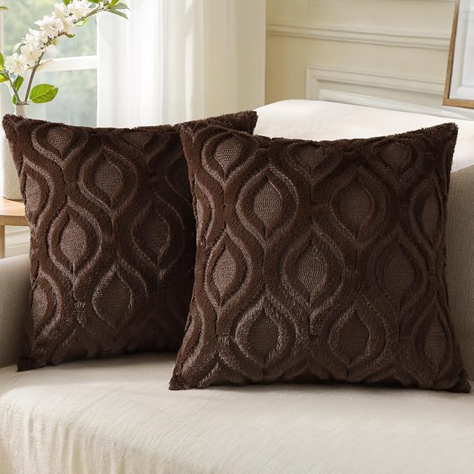 decorUhome Cozy Textured Throw Pillow Covers 18x18 Inch Set of 2, Soft Plush Faux Wool Dark Brown Accent Couch Pillow Covers for Modern Farmhouse Sofa Bed Living Room