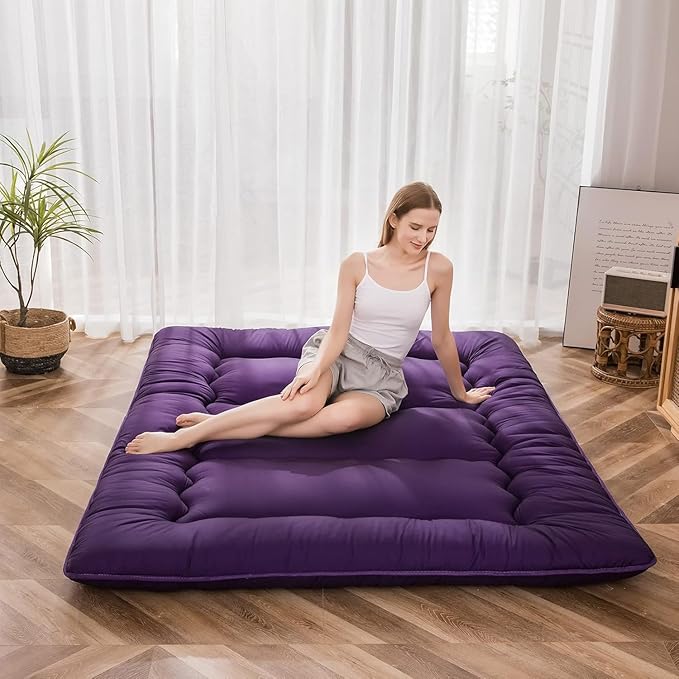 MAXYOYO Japanese Floor Futon Mattress, Roll Up Floor Mattress for Adults Foldable Tatami Mat Sleeping Pad Dormitory Bed Lounger, Purple, Queen Size