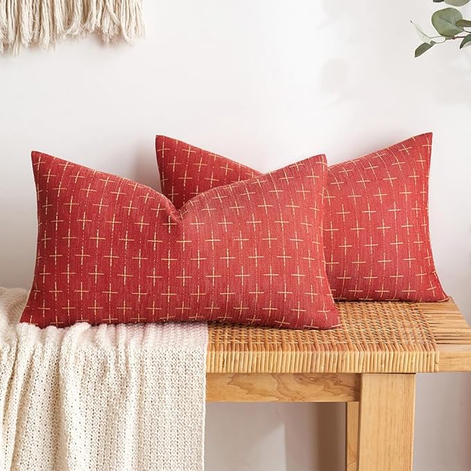 MIULEE Pack of 2 Christmas Decorative Burlap Linen Throw Pillow Covers Modern Farmhouse Pillowcase Rustic Woven Textured Cushion Cover for Sofa Couch Bed 12x20 Inch Christmas Red