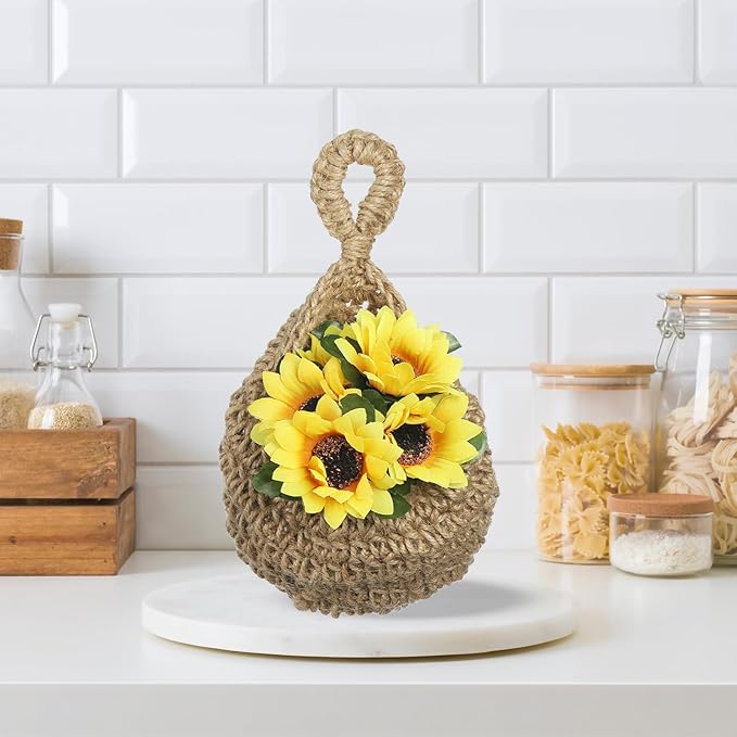 PATIKIL Hanging Fruit Baskets for Kitchen, Mini Size Teardrop Home Decor Storage Hand-Woven Wall Hanging Basket for Garlic Potato Vegetable, Beige