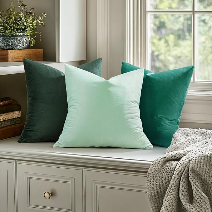 MIULEE Velvet Throw Pillow Covers 18x18 Inch, Pack of 2 - Mint Green, Soft Solid Decorative Pillow Covers Cushion Cases Modern Luxury Home Decor for Spring Couch Sofa Bedroom Livingroom