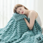 NEWCOSPLAY Super Soft Queen Blanket Mint Green Premium Silky Flannel Fleece 3D Ribbed Jacquard Lightweight Bed Blanket All Season Use (Mint Green Ribbed, Queen(90"x90"))