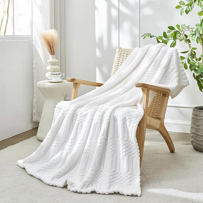 lifein Throw Blanket for Couch-White Boho Throw Blanket, Cream Soft Fleece Plush Lightweight Blankets&Throws for Spring, Fuzzy Decorative Blankets for Livingroom Bed Sofa Chair (60x80, White)