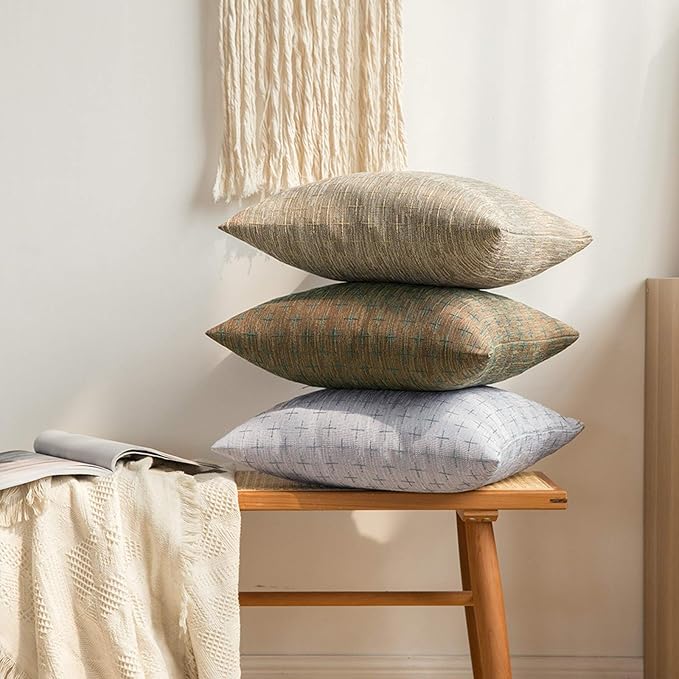 MIULEE Pack of 2 Decorative Burlap Linen Throw Pillow Covers Modern Farmhouse Pillowcase Rustic Woven Textured Cushion Cover for Sofa Couch Bed 20x20 Inch Light Brown