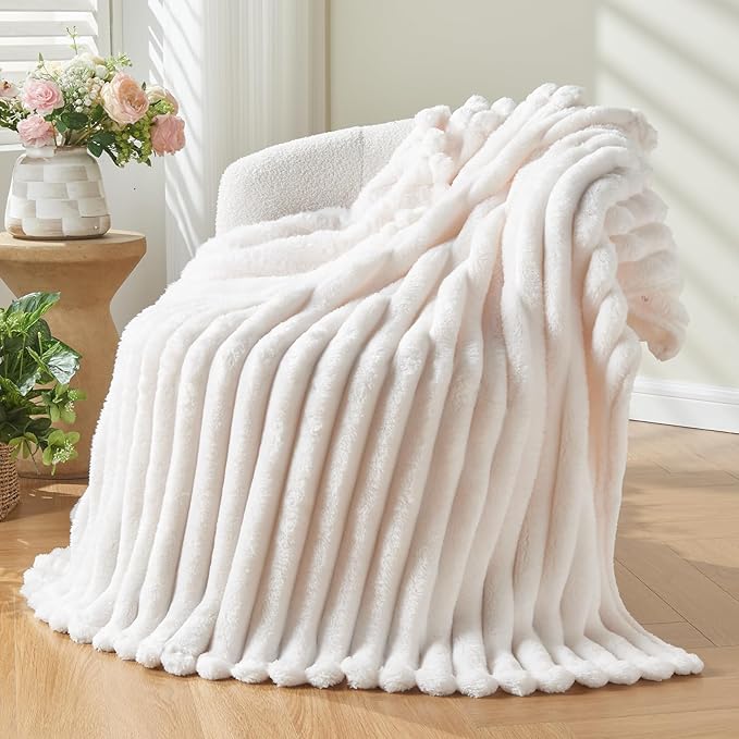 NEWCOSPLAY Super Soft King Blanket Ivory Premium Silky Flannel Fleece 3D Ribbed Jacquard Lightweight Bed Blanket All Season Use (Ivory Ribbed, King(90"x110"))