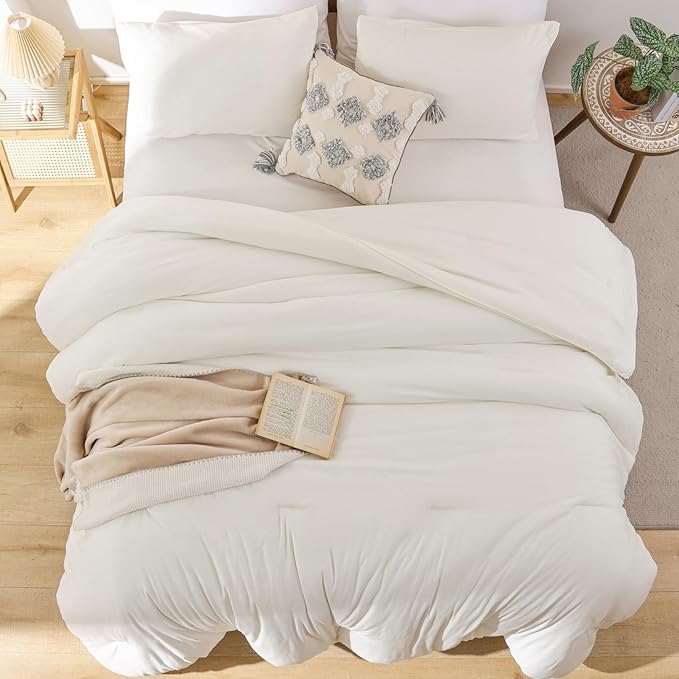 ROSGONIA Ivory Twin/Twin XL Comforter Set for College Girls Boys, 1 Comforter & 1 Pillowcase, All Season Kids Comforter Sets Lightweight Dorm Bedding
