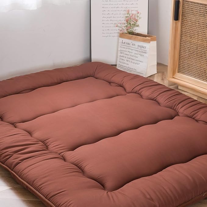 MAXYOYO Japanese Floor Mattress Futon Mattress, Thicken Tatami Mat Sleeping Pad Foldable Roll Up Mattress Boys Girls Dormitory Mattress Pad Floor Lounger Bed Couches and Sofas, Coffee, Full