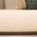 SAFAVIEH Area Rug 8' Round - Natural Fiber Collection - Maize & Linen Color, Sisal, Woven Design with Border (NF141B)