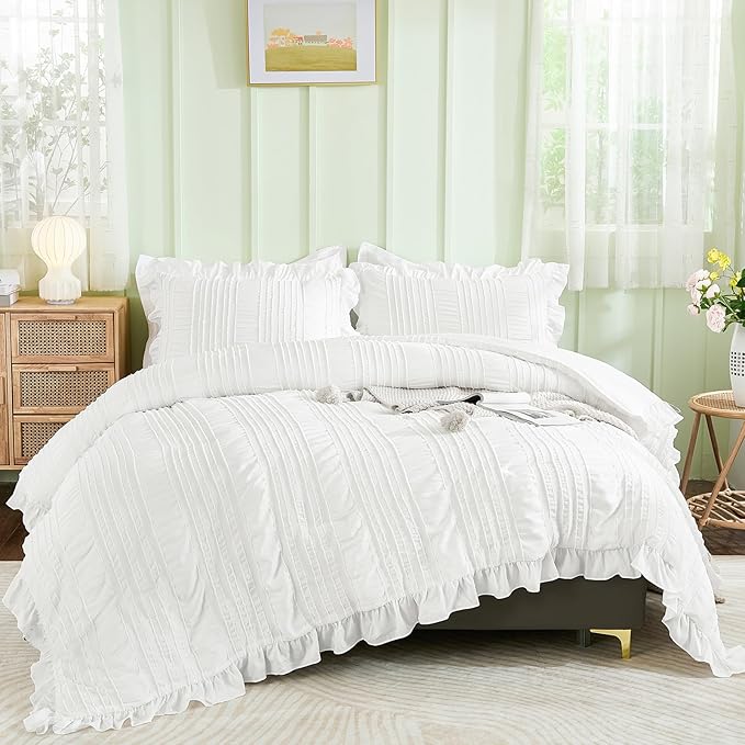 WONGS BEDDING White Queen Comforter Set,Boho Ruffle Comforter for Queen Bed,Soft Seersucker Shabby Chic Bedding Set with 1 Comforter,2 Tufted Pillowcases 90"×90"