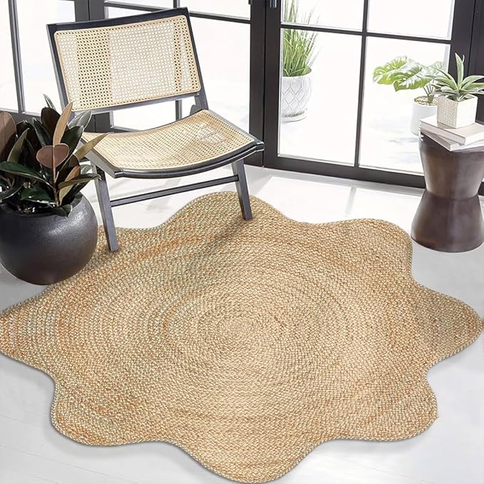 Chardin Home Hand Woven Natural Jute Braided Rug – 6 Ft Round Scalloped Rug | Rustic Boho Farmhouse Reversible Rug for Entryway, Front Door, Kitchen, Nursery, Dining Room, or Patio | Natural Fiber Rug