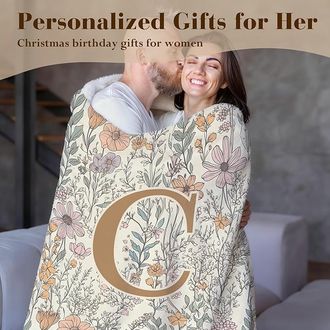 JXREQ Throw Blanket Initial Letter C Personalized Monogrammed Gifts for Women Teen Girls Frends, Boho Floral Throw Blankets for Bed Sofa Living Room Office, 50x60 Inch