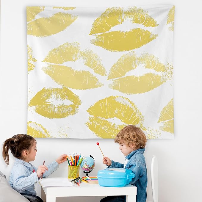 WNAGT Trendy Black and White Kiss Lips Tapestry Wall Hanging, Funky Makeup Wall Decor, Fashion Aesthetic Wall Blanket Decor for Girls Room College Dorm Makeup Room Beauty Room, 50x60 Inch