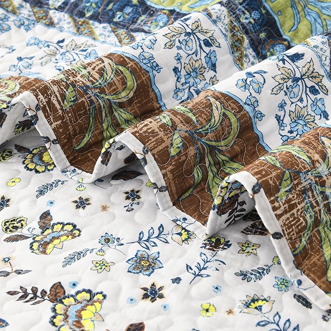 Boho Style King Quilt Set Green Bohemian Floral Strip Quilt Beddding Set, Soft and Lightweight Bedspread for All Season, Oversize King Bed Coverlet with 2 Matching Pillow Shams (3 Pieces)