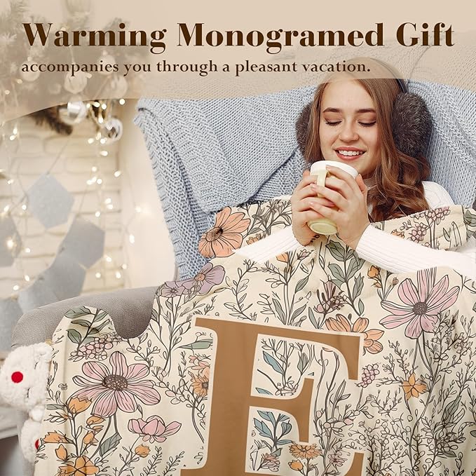JXREQ Throw Blanket Initial Letter E Personalized Monogrammed Gifts for Women Teen Girls Frends, Boho Floral Throw Blankets for Bed Sofa Living Room Office, 50x60 Inch