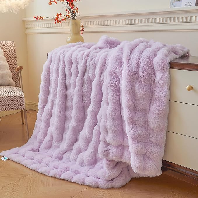 LIFEREVO Fluffy Faux Rabbit Fur Bubble Blanket, Plush Shaggy Throw for Couch Sofa, Cozy Furry Light Purple Bed Blanket Adult Kids Girls, Aesthetic Fuzzy Throw for Bedroom Living Room, 60x90, Lavender