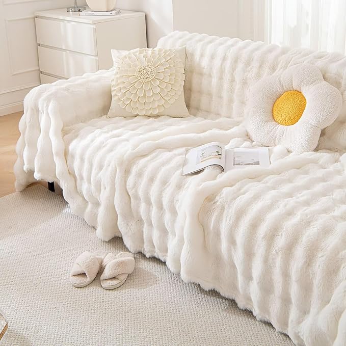 VClife Soft Plush Faux Fur Couch Cover, Warm Fuzzy White Sofa Covers for 3 Cushion Couch Sofa (71"x150") Non Slip Couch Covers for Dog Cat Washable Thick Furniture Protector for Pets
