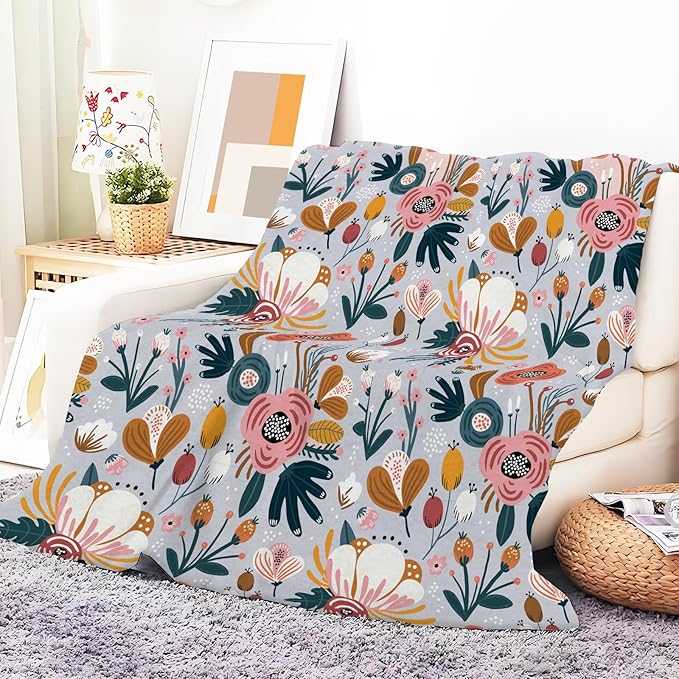 Throw Blanket for Couch, 300GSM Warm Soft Cozy Flannel Blanket, Cute Blanket for All Seasons Bedroom Home Decor Gifts, Cute Boho Flowers 50x60 Inches