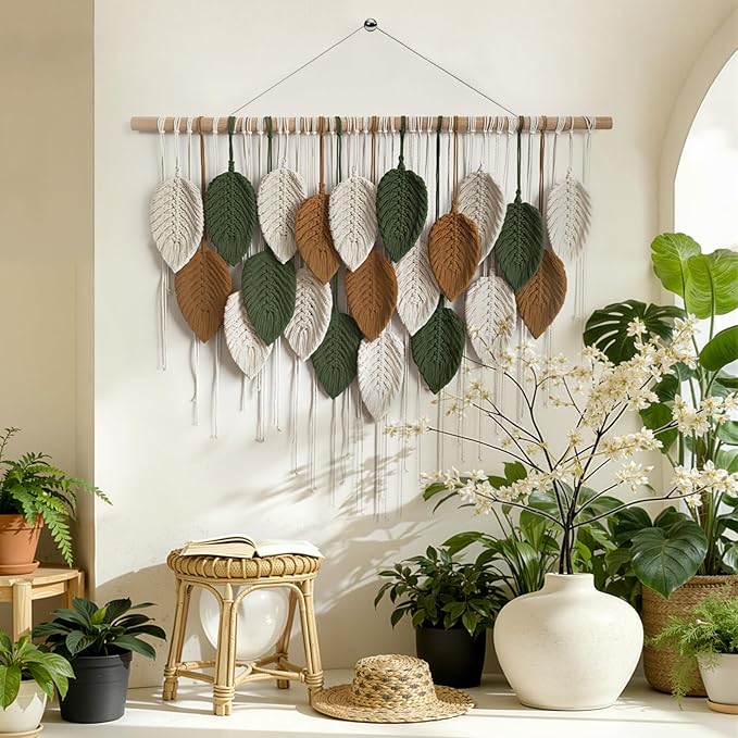lokeisna Macrame Wall Hanging Tapestry, Room Decor Wall Art, Boho Wall Decor Tapestry for Bedroom above Bed Wall Decor Living Room, Macrame Wall Fashional Gift, 39" x 26" Red Green