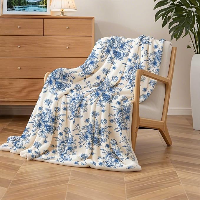 Blue Floral Throw Blanket, Botanical Floral Blanket, Soft, Flannel, Warm, Boho Aesthetic Bed Blankets All Season Flower Throw Blankets for Couch Bedroom Living Room 60X80 Inch