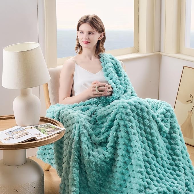 NEWCOSPLAY Super Soft Throw Blanket Sage Green Premium Silky Flannel Fleece 3D Clouds Stylish Jacquard Lightweight Bed Blanket All Season Use 350GSM (Sage Green, Throw(50"x60"))