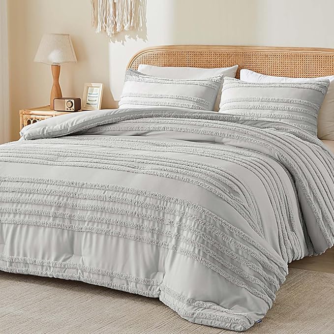 BEDELITE Boho Comforter Set Queen Size, Light Grey Tufted Striped Bed Set 3 Pieces, Soft Vintage Farmhouse Comforter for All Seasons, Boho Home Decor,Fluffy Jacquard Bedding with 2 Pillow Shams