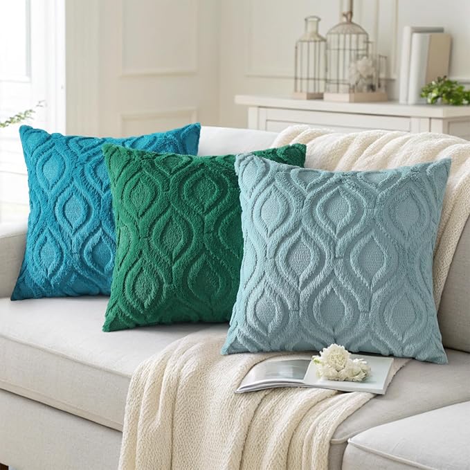 decorUhome Cozy Textured Throw Pillow Covers 12x20 Inch Set of 2, Soft Plush Faux Wool Green Accent Couch Pillow Covers for Modern Farmhouse Sofa Bed Living Room